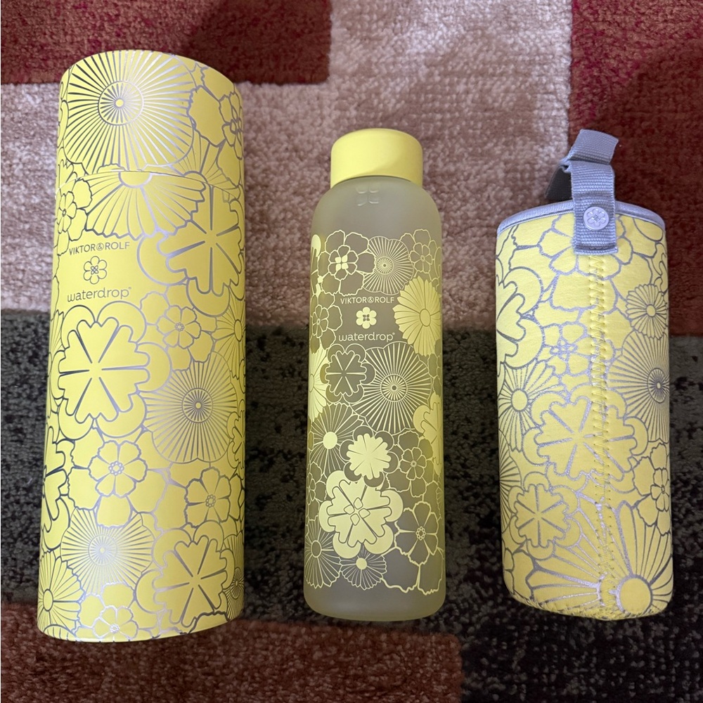 Viktor & Rolf Yellow FLAIR Limited Edition Bottle with Sleeve